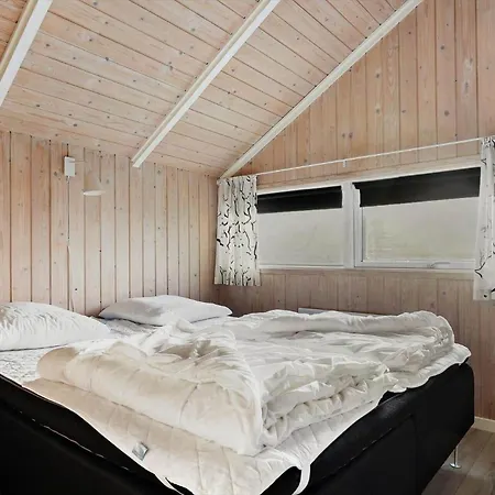 Holiday home Sj281-hejls-skovlokken-15